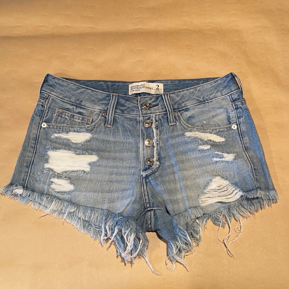 Abercrombie & Fitch Boyfriend Short Low Rise Denim